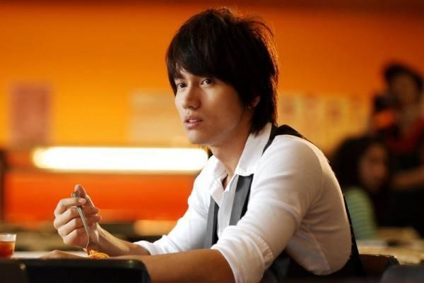 剧组人员爆料娱乐圈,娱乐圈背后的真实故事  第1张